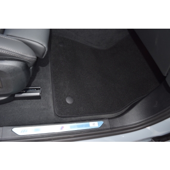 BMW X6 G06 od 2019r. + RZEPY Dywaniki welurowe - PLATINUM - kolory do wyboru