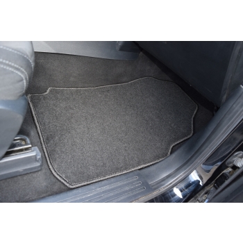 Ford Ranger Super Cab / Rap Cab (2012–2022) – welurowe dywaniki Economy – Standard