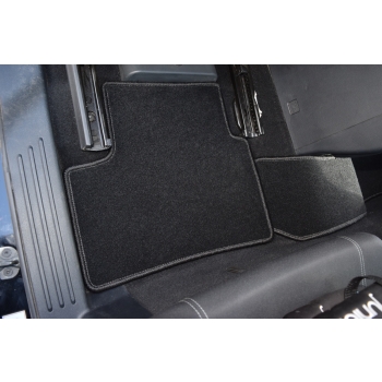 Ford Ranger Super Cab / Rap Cab (2012–2022) – welurowe dywaniki Economy – Standard