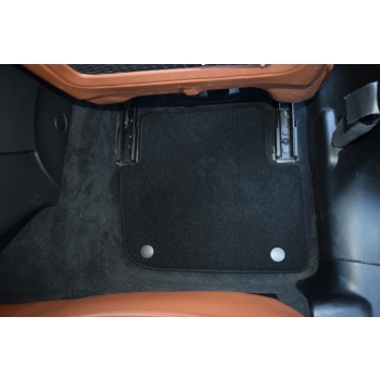 Maserati Ghibli III M157 Q4 (2013–2024) – Czarne dywaniki samochodowe welurowe Gold PLUS – Standard
