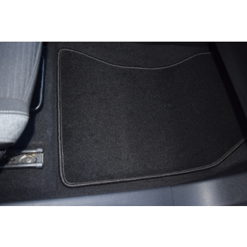 Peugeot 308 III HB (2022–>) – Dywaniki samochodowe welurowe Silver – Na Zamówienie kolory do wyboru