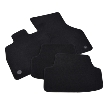 VW Golf VII (2012–2020) – Czarne dywaniki samochodowe welurowe Gold PLUS – Standard (G005A)