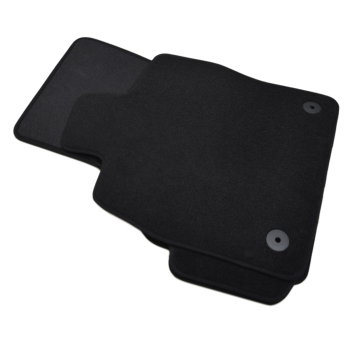 VW Golf VII (2012–2020) – Czarne dywaniki samochodowe welurowe Gold PLUS – Standard (G005A)