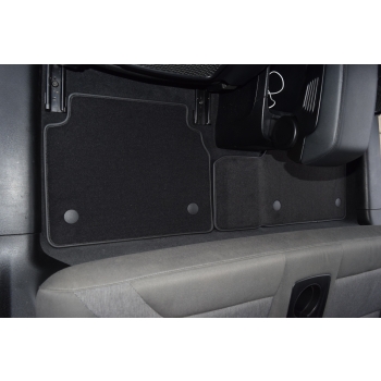 BMW i3 od 2013r. - Samochodowe dywaniki welurowe Gold (czarne)