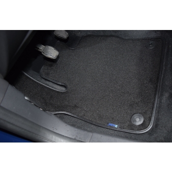 Ford Focus 2015-2018r. Dywaniki welurowe - LUX - kolory do wyboru.