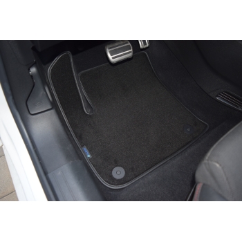 Opel e-Corsa od 2020r. Dywaniki welurowe - LUX - kolory do wyboru.