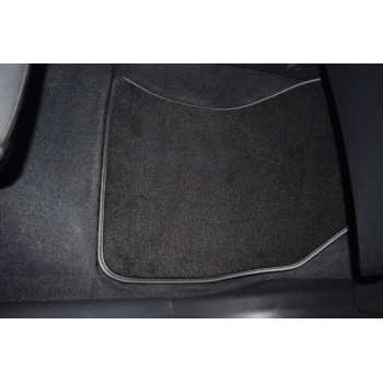Citroen DS 3 Crossback E-Tense od 2019r. Dywaniki welurowe - Platinum - kolory do wyboru.