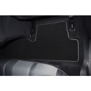 Peugeot 3008 II 2016-2020r. / Peugeot 3008 II FL 2020-2024r. Dywaniki welurowe - SILVER - kolory do wyboru