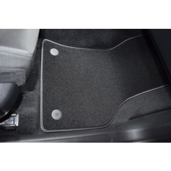 VW Golf VIII HB od 2020r. Dywaniki welurowe - SILVER - kolory do wyboru.