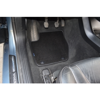 Volvo V40 (2012–2019) – Czarne dywaniki samochodowe welurowe Gold PLUS – Standard