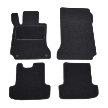 Mercedes C-Klasa W204 Coupe 2011-2015r.  Dywaniki welurowe SILVER - WYPRZEDAŻ