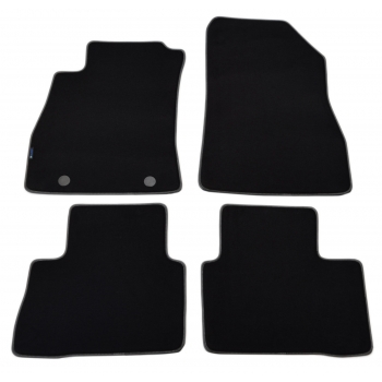 Czarne dywaniki welurowe ALDOS Gold PLUS – Nissan Juke (2010–2019)